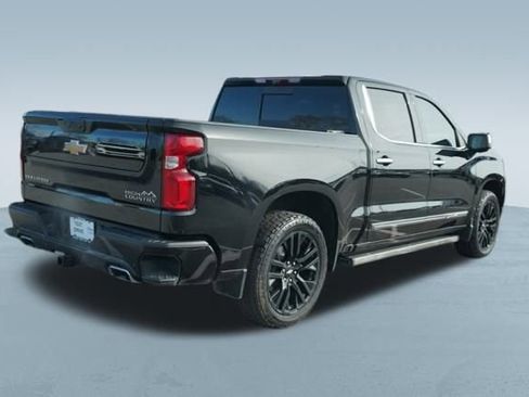 Used 2024 Chevrolet Silverado 1500 High Country image 9