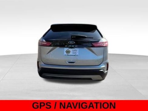 Used 2024 Ford Edge SEL image 6