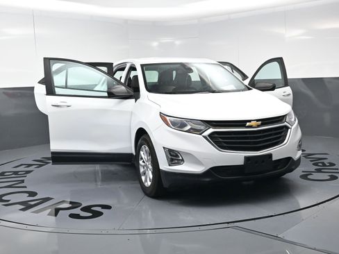 Certified 2020 Chevrolet Equinox LS image 22