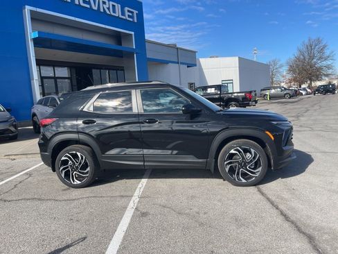 New 2026 Chevrolet TrailBlazer RS w/ LPO, Trailering Package FWD image 2