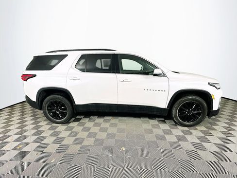 Used 2023 Chevrolet Traverse LT image 13