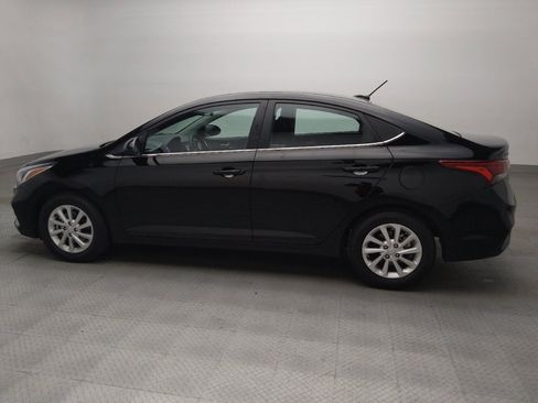 Used 2022 Hyundai Accent SEL FWD image 3