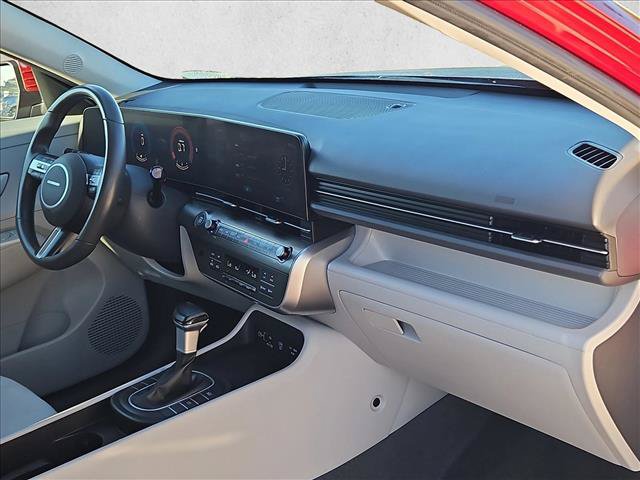 Used 2025 Hyundai Kona SEL FWD image 21
