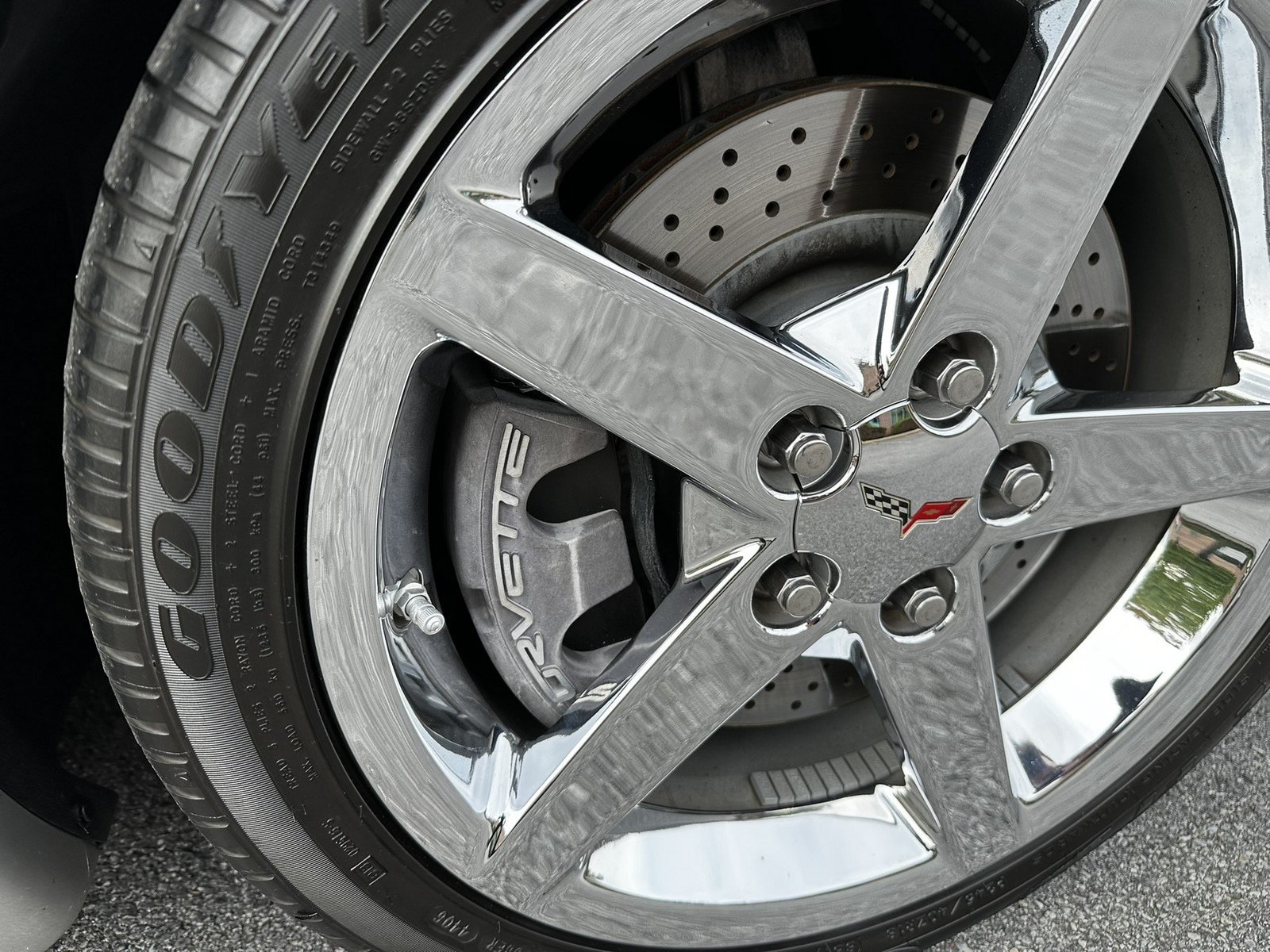 Used 2007 Chevrolet Corvette Convertible w/ Preferred Equipment Group RWD image 97