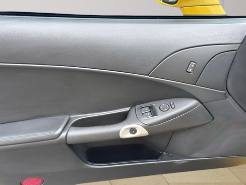 Used 2012 Chevrolet Corvette Base image 26