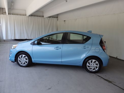 Used 2015 Toyota Prius C One FWD image 21