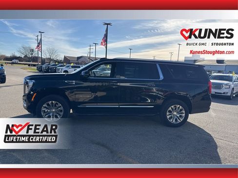 Used 2025 GMC Yukon XL Denali image 8