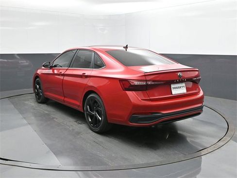 New 2026 Volkswagen Jetta SE image 5