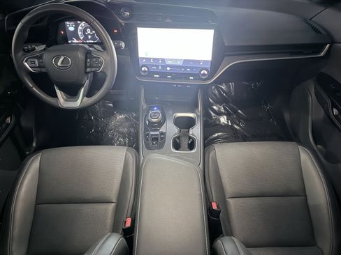 Used 2025 Lexus RZ 450e image 2