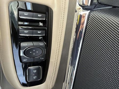 Certified 2022 Lincoln Corsair Reserve w/ Luxury Package image 20