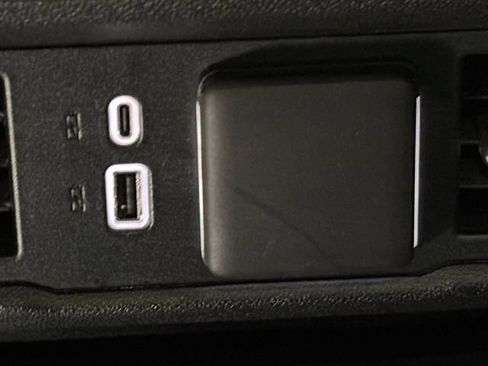 Used 2024 Chevrolet Silverado 2500 LT AWD/4WD image 36