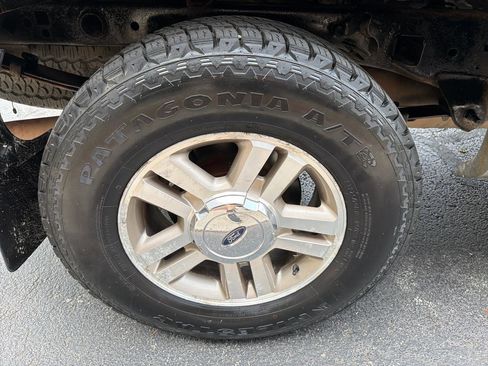 Used 2006 Ford F150 Lariat image 32