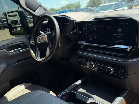 Used 2024 GMC Sierra 2500 SLT w/ Texas SLT Premium Package AWD/4WD image 12