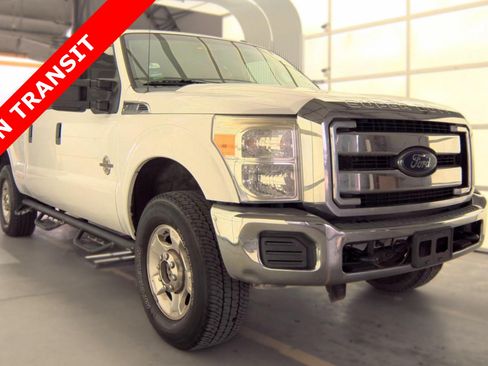 Used 2015 Ford F250 XLT w/ FX4 Off-Road Package AWD/4WD image 5