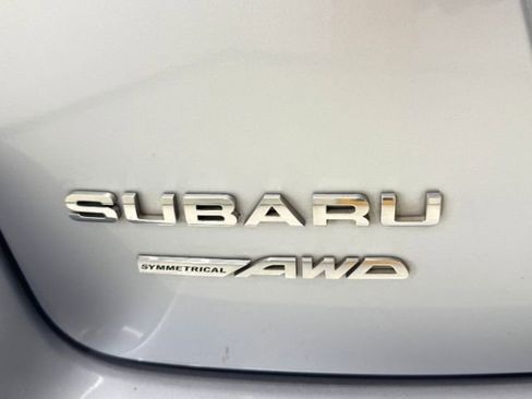 Used 2018 Subaru Crosstrek 2.0i Premium image 11