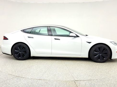 Used 2023 Tesla Model S image 4