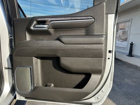 Used 2022 Chevrolet Silverado 1500 LTZ w/ Technology Package image 27