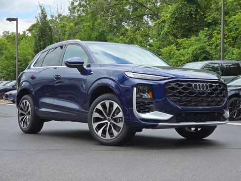 Certified 2026 Audi Q3 quattro 2.0T AWD/4WD image 8