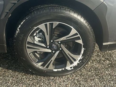 Certified 2024 Subaru Crosstrek 2.0i Premium image 12