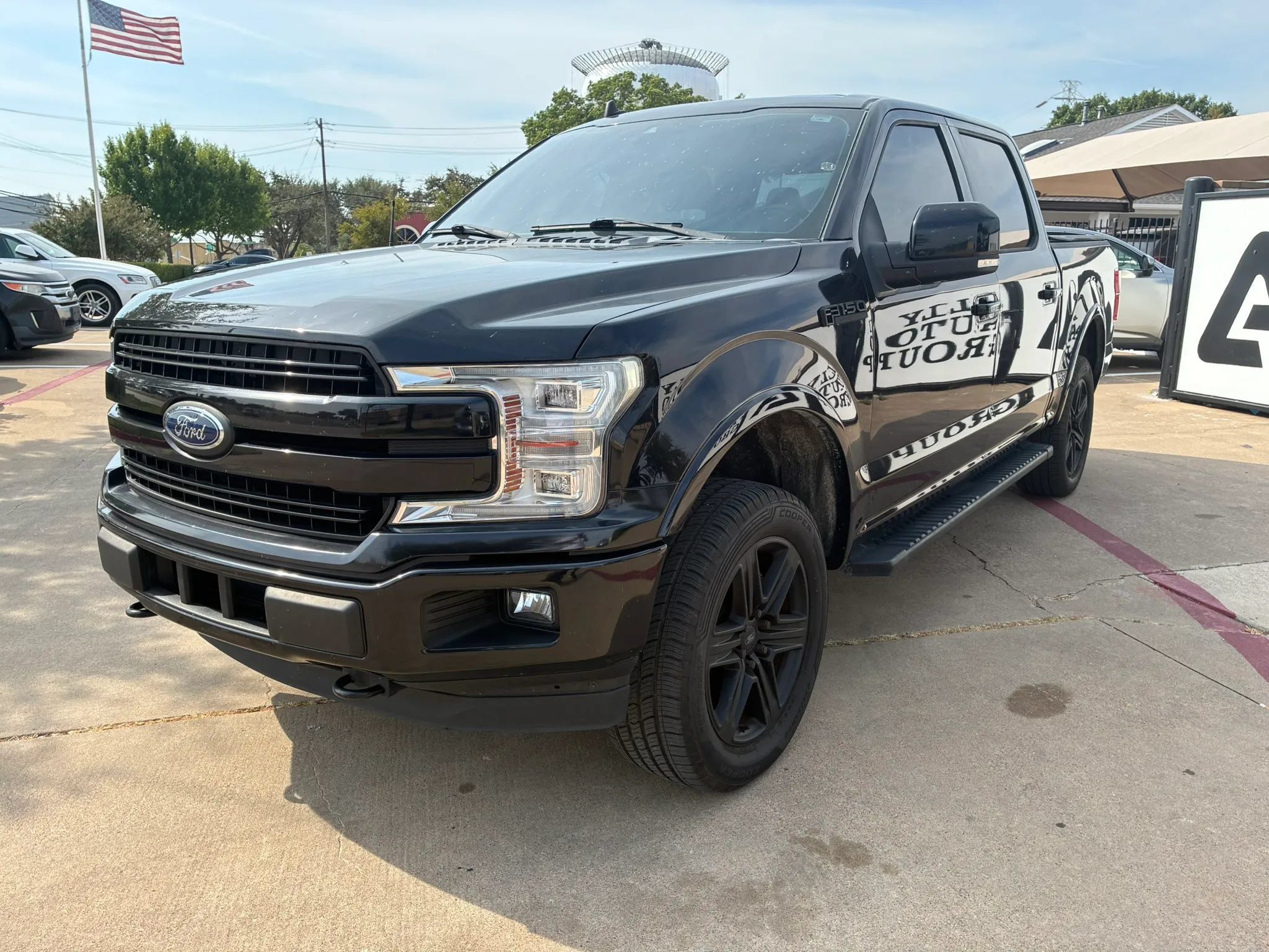 Used 2019 Ford F150 Lariat w/ Equipment Group 502A Luxury AWD/4WD image 3