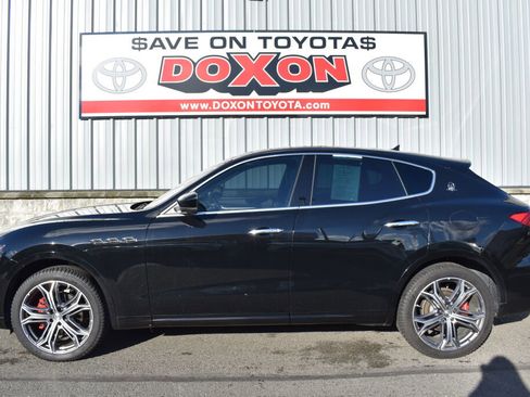 Used 2020 Maserati Levante image 4
