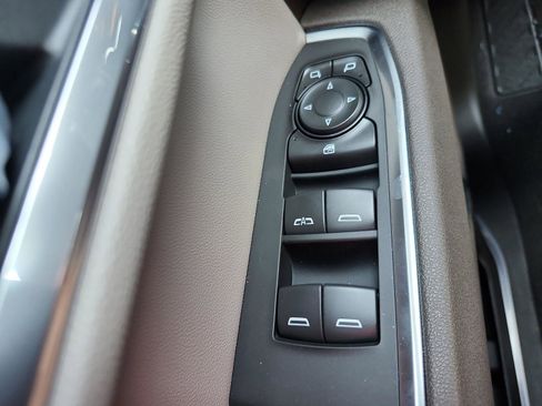 New 2026 GMC Sierra 1500 SLE image 16