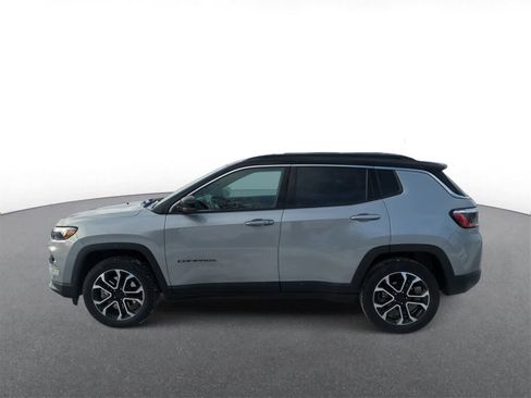 Certified 2023 Jeep Compass Limited image 5
