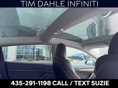 Used 2022 Tesla Model 3 Performance image 17