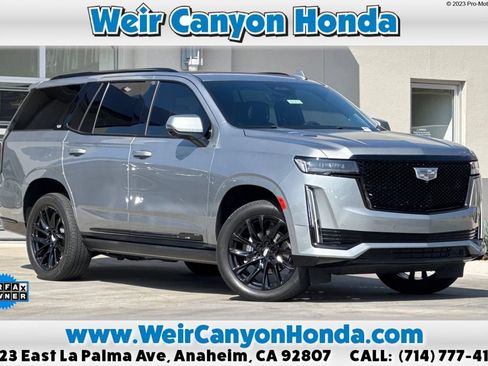 Used 2023 Cadillac Escalade Sport Platinum w/ LPO, ONYX Package AWD/4WD image 1