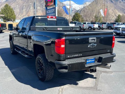Used 2018 Chevrolet Silverado 2500 LTZ w/ Duramax Plus Package image 12
