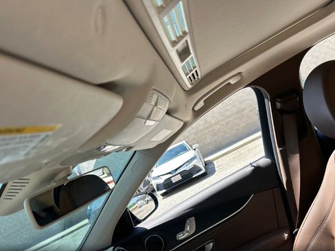 Used 2019 Mercedes-Benz E 300 image 15