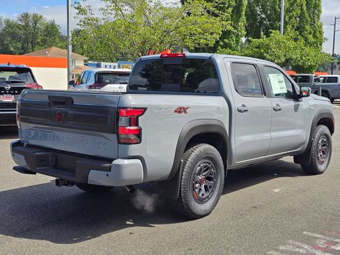 New 2026 Nissan Frontier PRO-4X w/ Tow Package AWD/4WD image 5