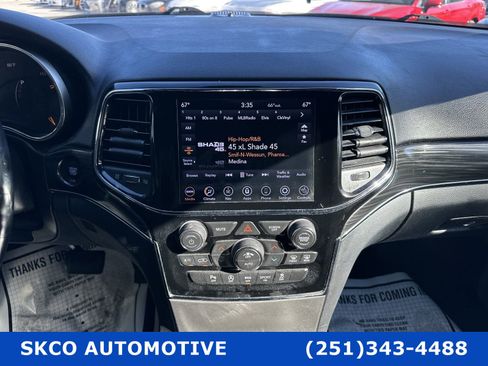 Used 2020 Jeep Grand Cherokee Limited w/ Luxury Group II image 16