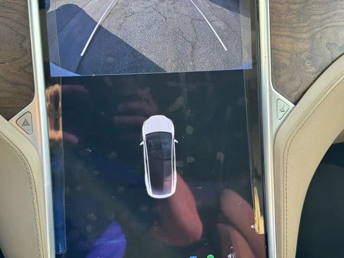 Used 2016 Tesla Model X 75D image 13