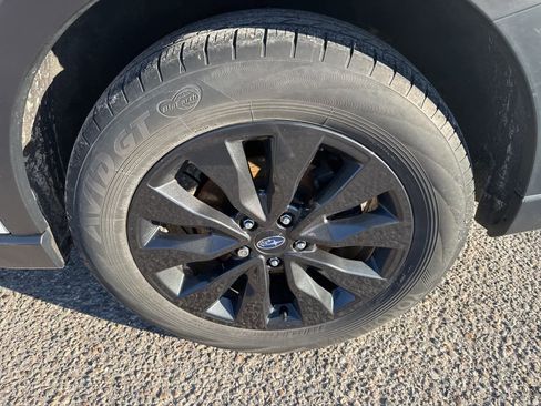 Used 2023 Subaru Outback Onyx Edition image 7