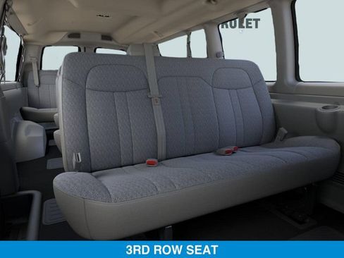 New 2026 Chevrolet Express 3500 LT w/ LT Preferred Equipment Group RWD image 17