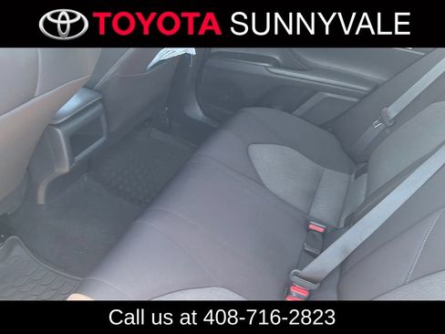 Used 2022 Toyota Camry LE FWD image 6