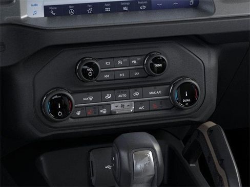 New 2025 Ford Bronco Badlands image 16