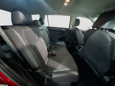 Used 2019 Volkswagen Tiguan SE FWD image 19