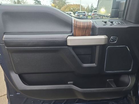 Used 2018 Ford F150 Lariat w/ Equipment Group 502A Luxury image 16