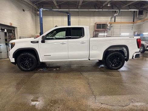 Used 2025 GMC Sierra 1500 Elevation image 2