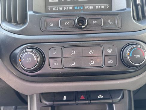 Used 2018 Chevrolet Colorado W/T RWD image 20