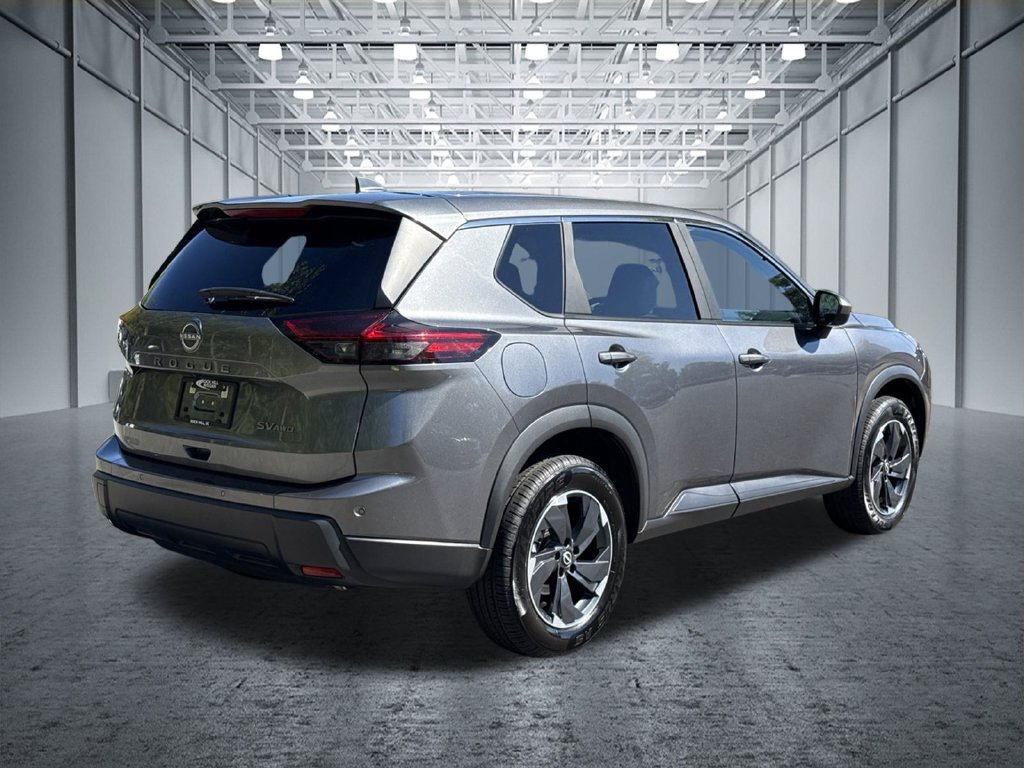 Used 2024 Nissan Rogue SV AWD/4WD image 8