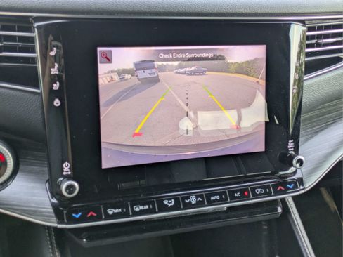 Used 2024 Jeep Wagoneer Series II w/ Flexible Seating Group RWD image 18