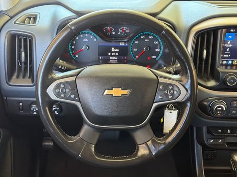 Used 2022 Chevrolet Colorado Z71 w/ Z71 Midnight Edition AWD/4WD image 4