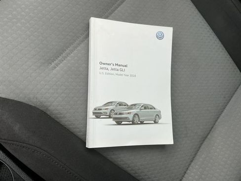 Used 2018 Volkswagen Jetta S image 41