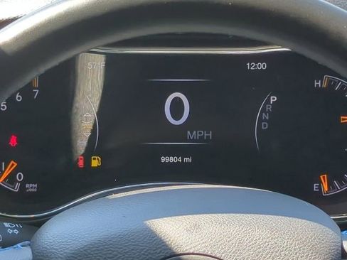 Used 2019 Jeep Grand Cherokee Laredo image 6