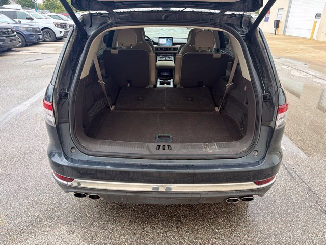 Used 2022 Lincoln Aviator Reserve w/ Equipment Group 201A AWD/4WD image 14
