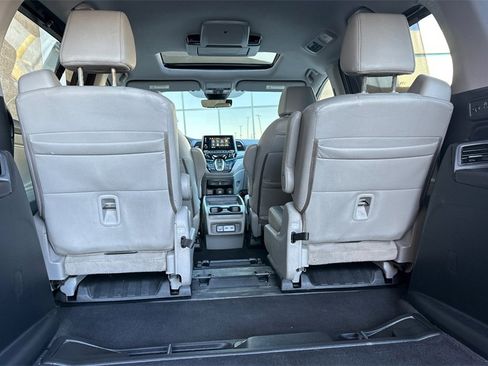 Used 2022 Honda Odyssey Touring image 16