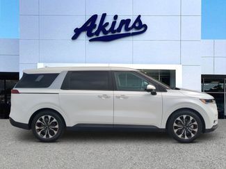 Used 2023 Kia Carnival EX FWD video 1